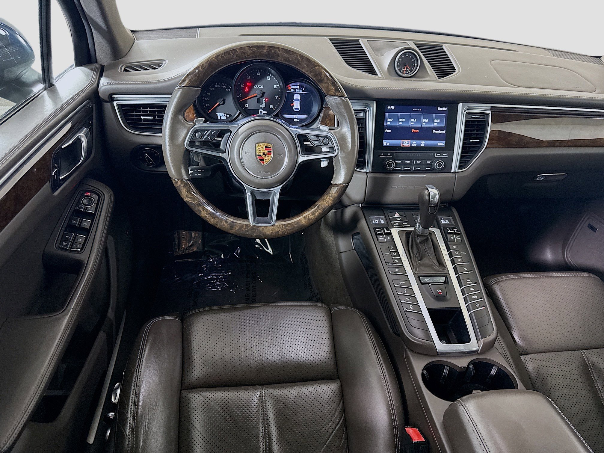 Used 2017 Porsche Macan GTS w/ Premium Package Plus image 17