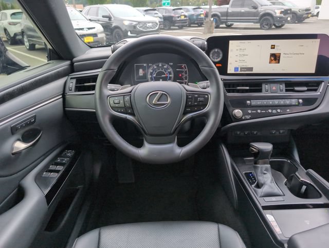 Used 2023 Lexus ES 250 w/ Premium Package AWD/4WD image 19