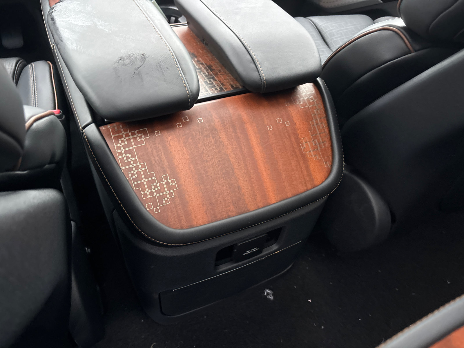 New 2026 Lincoln Navigator Black Label AWD/4WD image 31