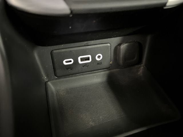 Certified 2023 GMC Terrain SLE w/ Driver Convenience Package image 34