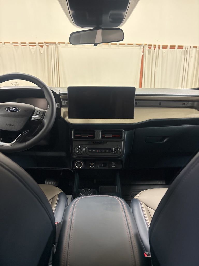 Used 2025 Ford Maverick Lariat AWD/4WD image 19
