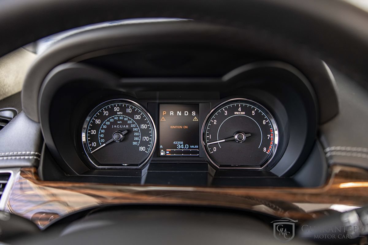 Used 2012 Jaguar XK Convertible RWD image 23