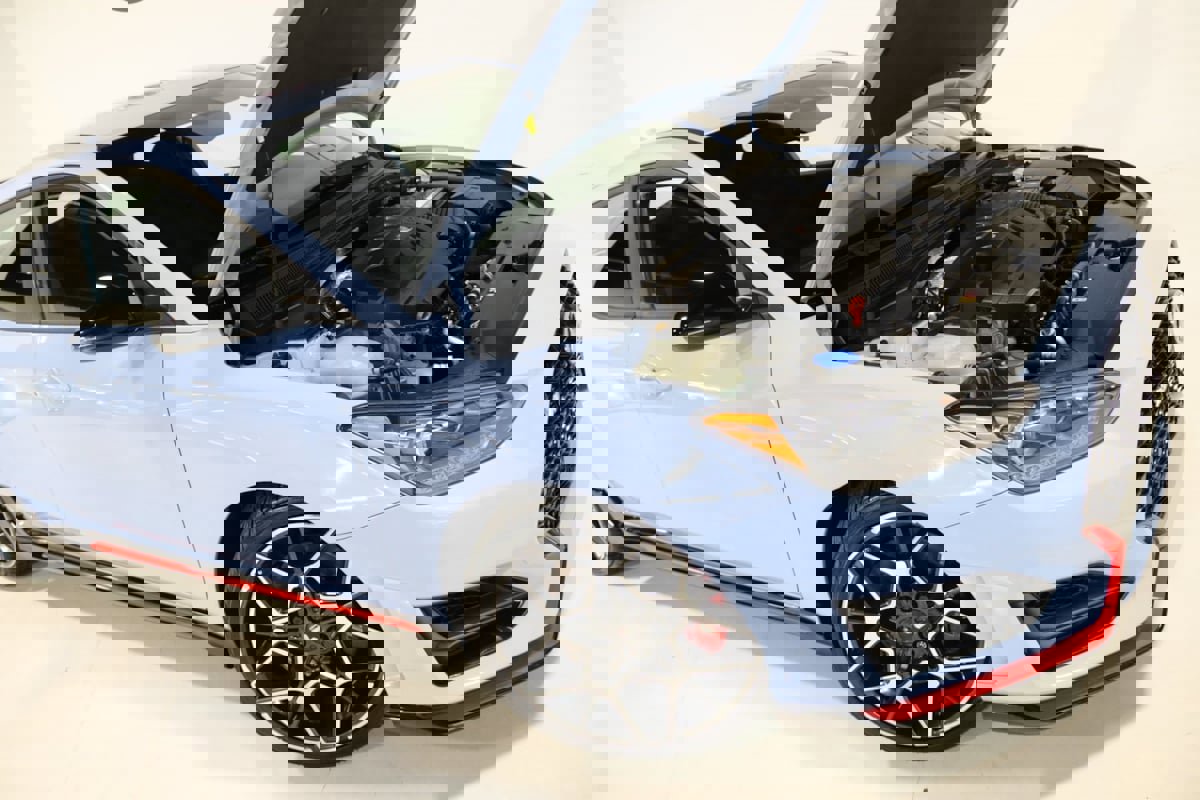 Used 2019 Hyundai Veloster N N w/ Performance Package image 48