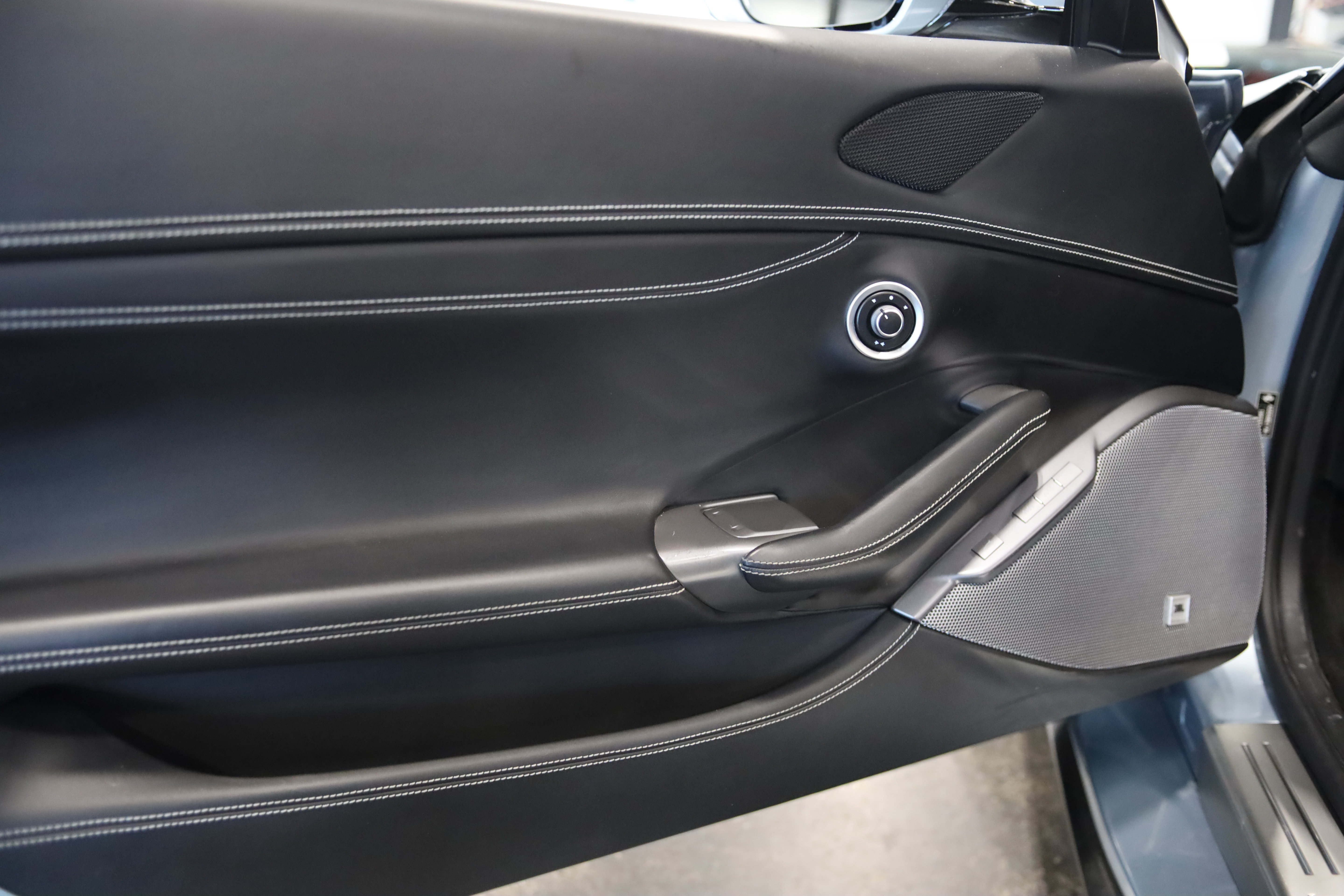 Used 2022 Ferrari Portofino M RWD image 14