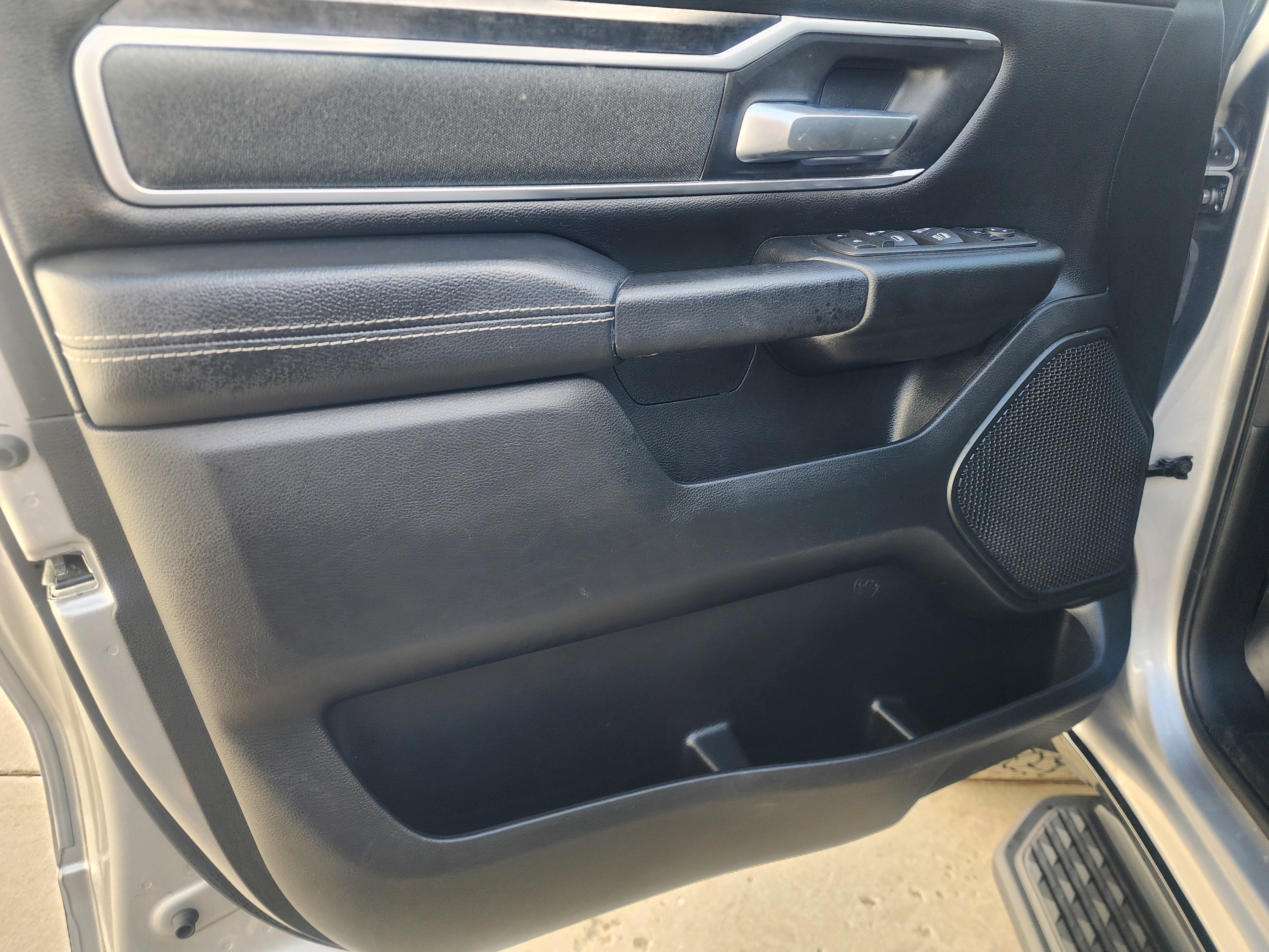 Used 2022 RAM 1500 Big Horn image 6