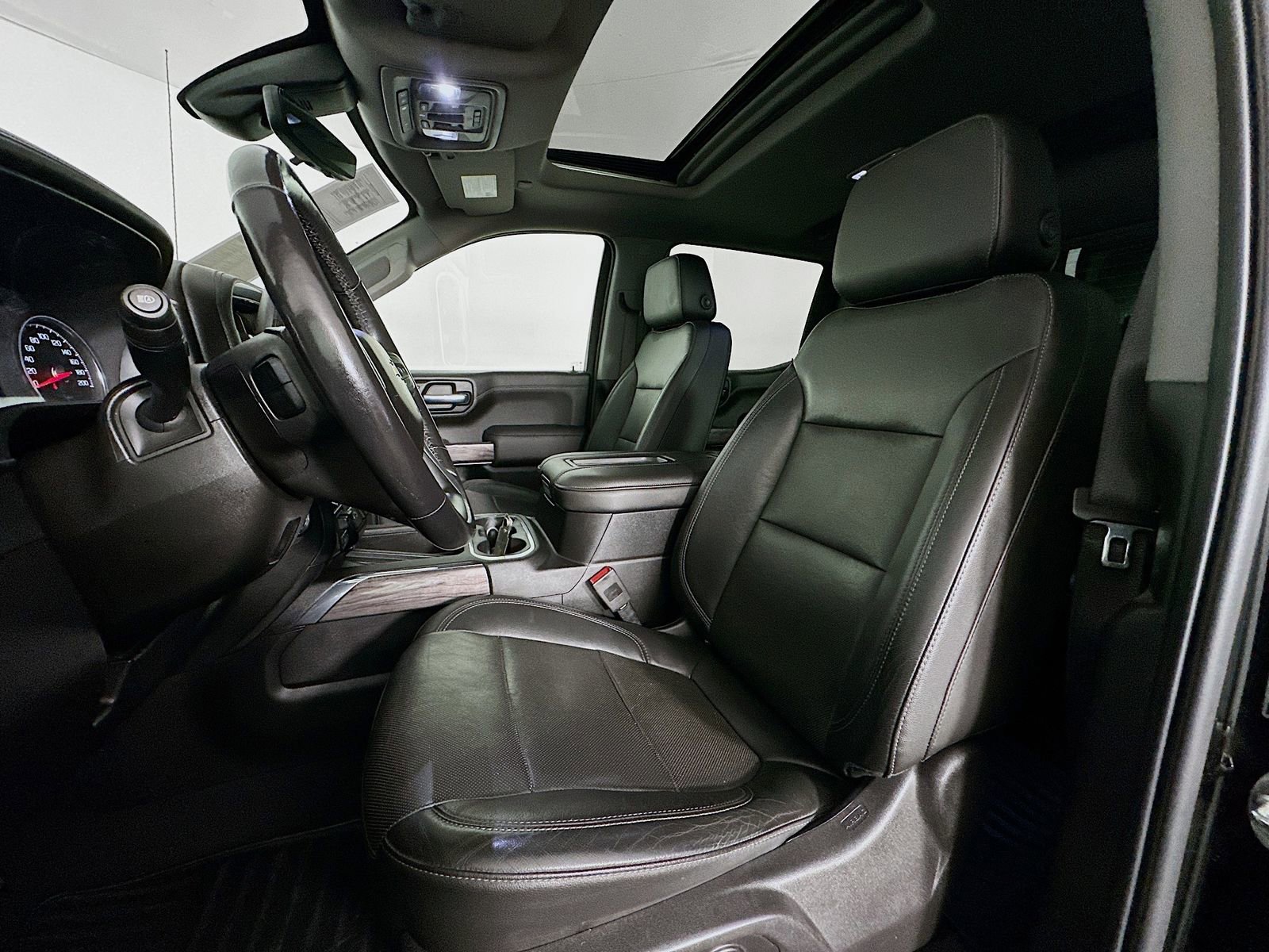 Used 2019 Chevrolet Silverado 1500 LTZ image 23