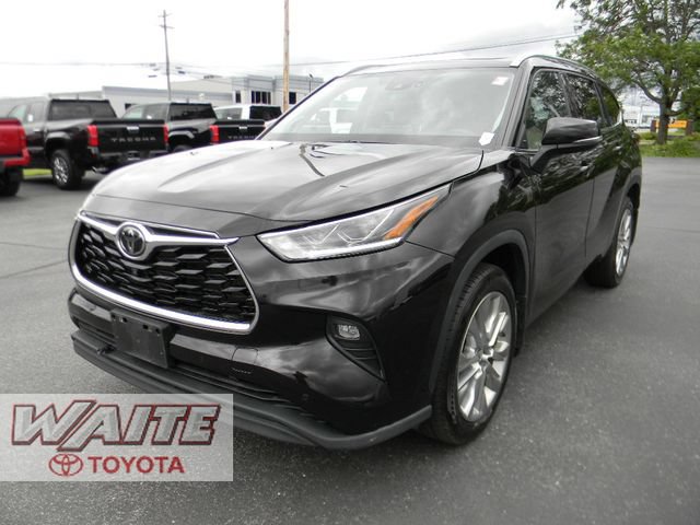 Used 2022 Toyota Highlander Limited AWD/4WD image 5