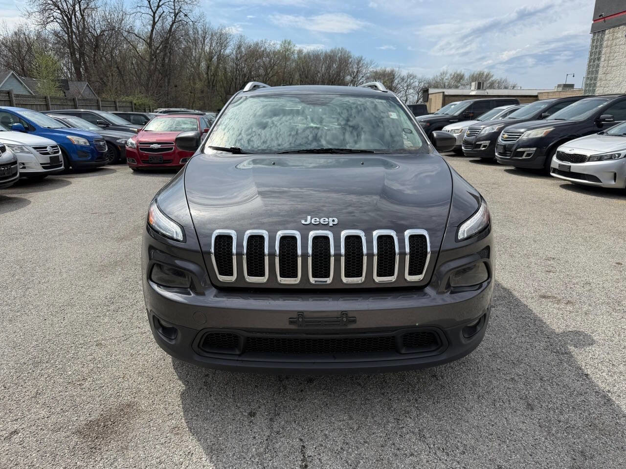 Used 2015 Jeep Cherokee Latitude w/ Comfort/Convenience Group image 4