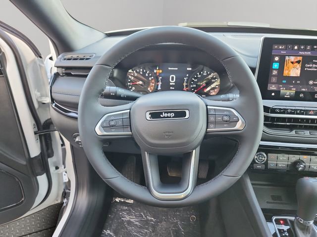 New 2026 Jeep Compass Altitude image 10