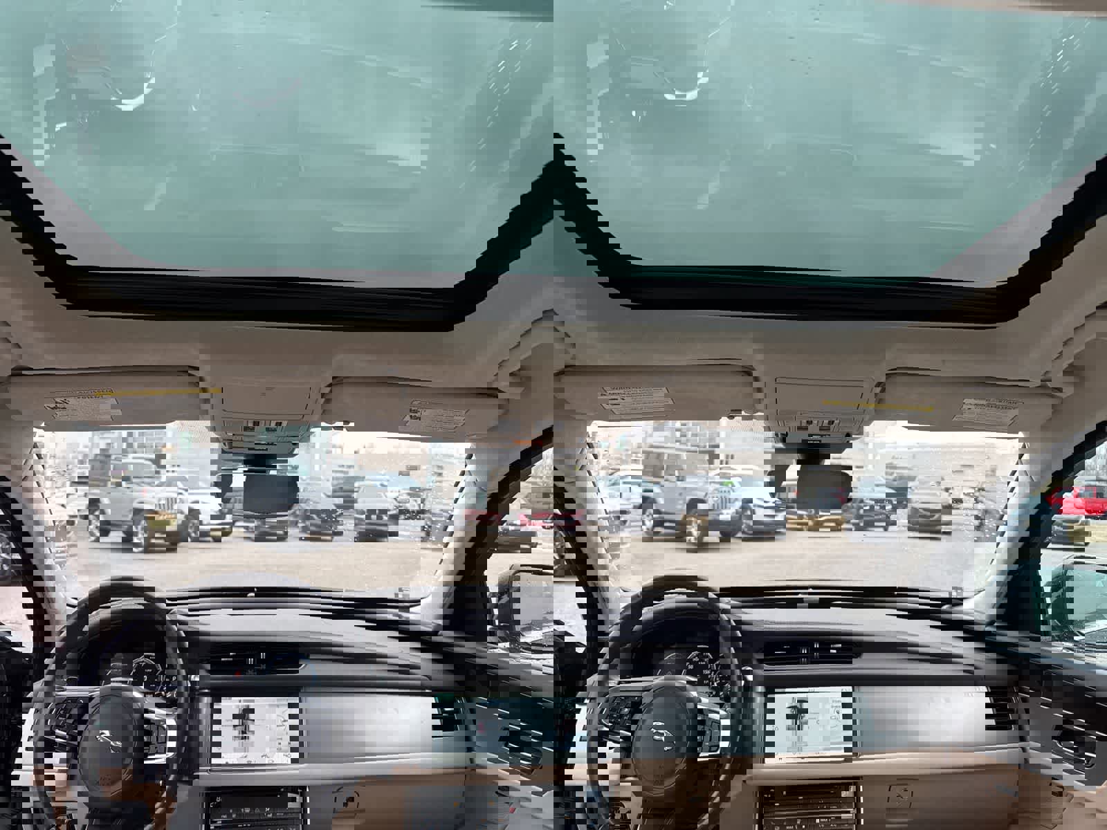 Used 2020 Jaguar XF Prestige image 19