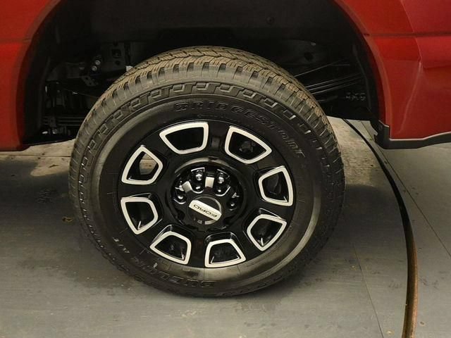 New 2026 Ford F350 Platinum w/ FX4 Off-Road Package AWD/4WD image 9