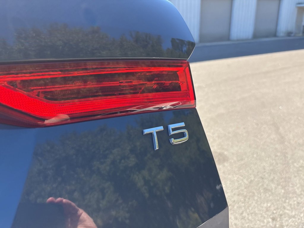 Used 2021 Volvo XC60 T5 Inscription w/ Advanced Package image 28