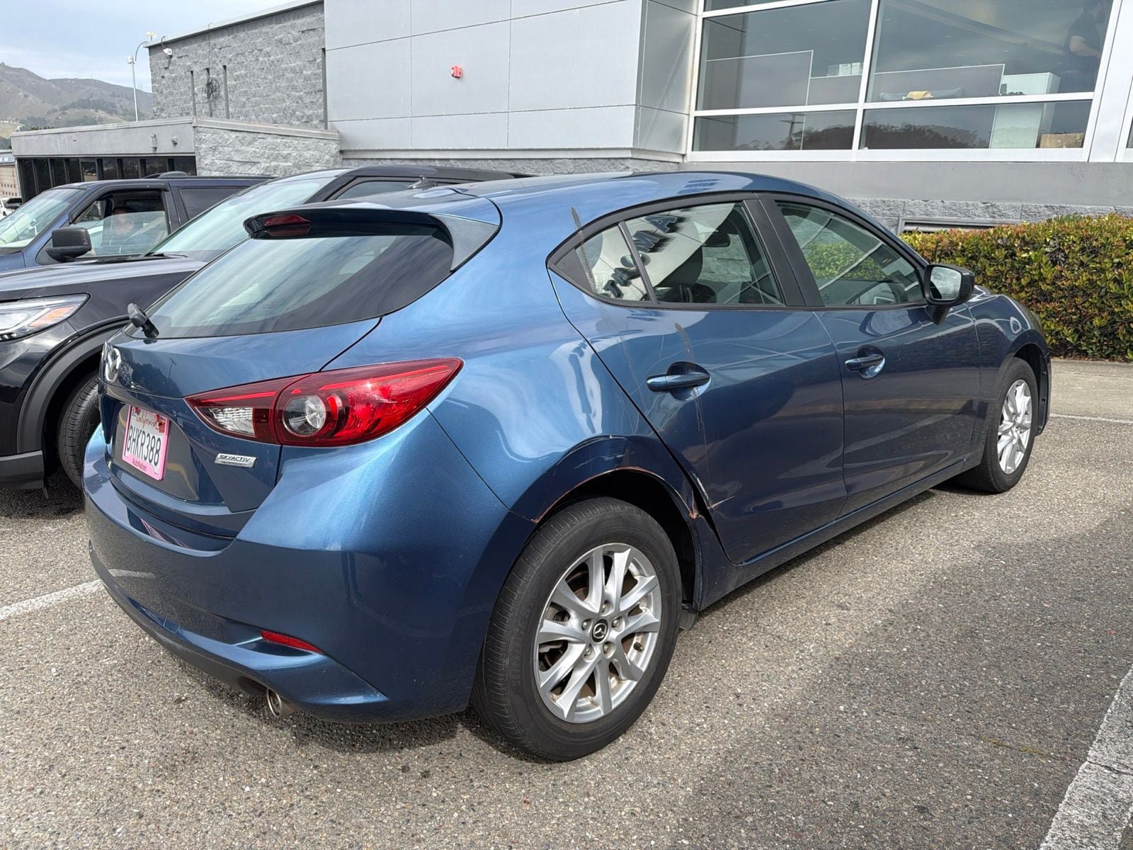 Used 2018 MAZDA MAZDA3 Sport FWD image 8