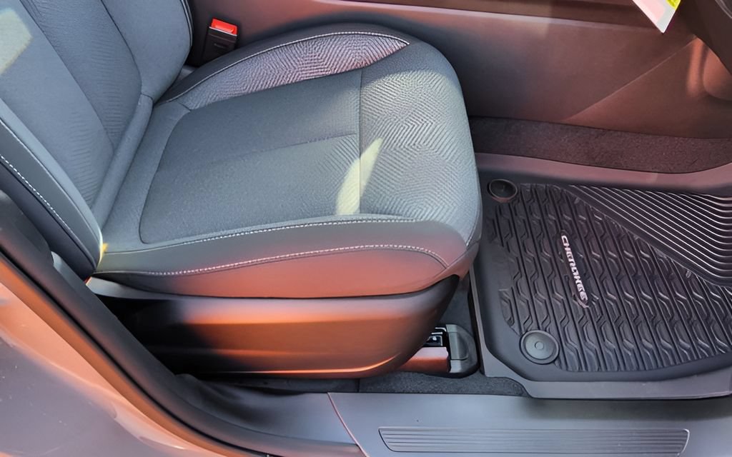 New 2026 Jeep Cherokee Laredo AWD/4WD image 38