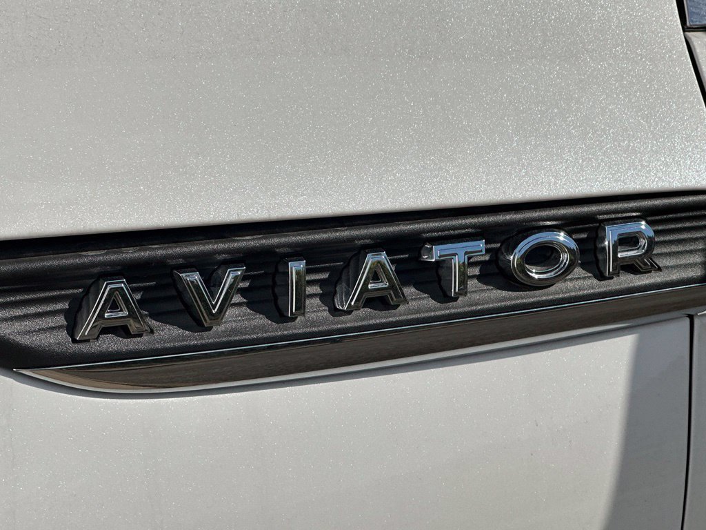 New 2026 Lincoln Aviator AWD image 28