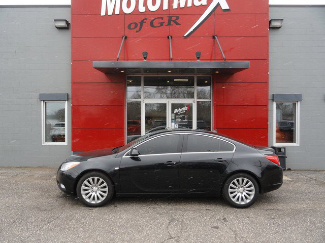 Used 2011 Buick Regal CXL w/ RL4 Preferred Equipment Group image 2