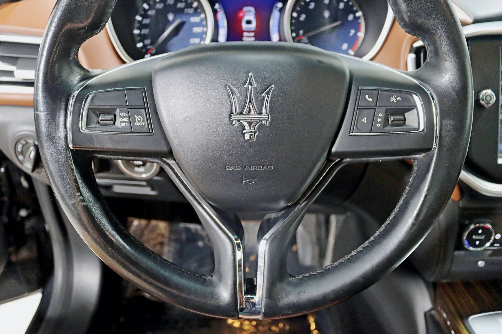 Used 2014 Maserati Ghibli S Q4 AWD/4WD image 15