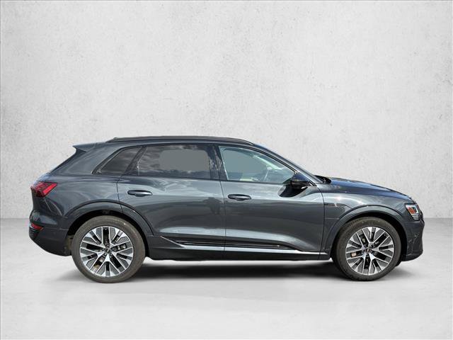 Used 2024 Audi Q8 e-tron Premium Plus AWD/4WD image 4