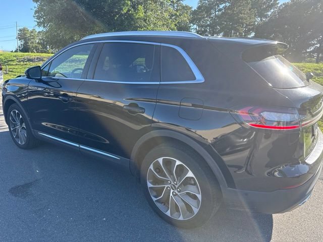 Used 2023 Lincoln Nautilus Reserve w/ Equipment Group 201A AWD/4WD image 2
