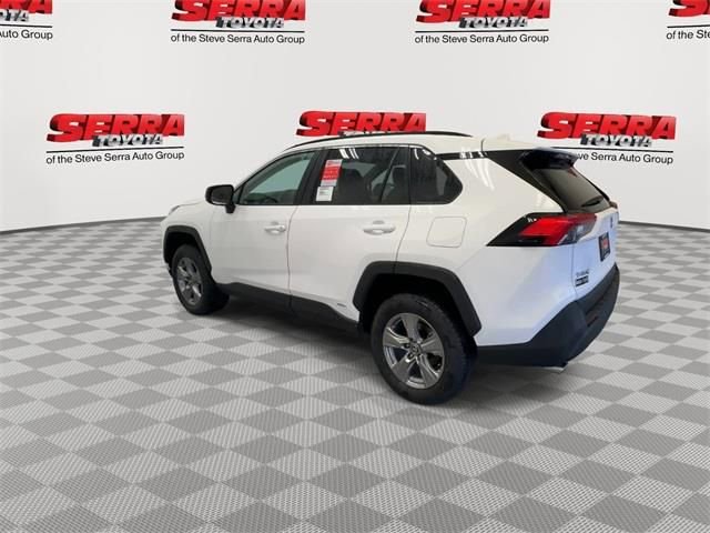 Used 2025 Toyota RAV4 LE AWD/4WD image 7