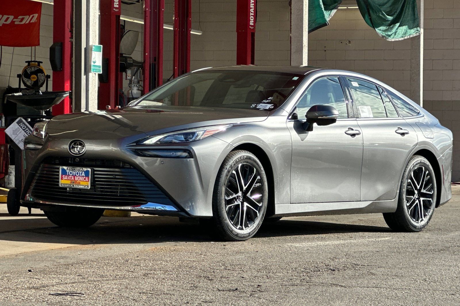 New 2026 Toyota Mirai image 6