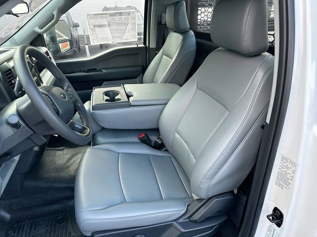 New 2025 Ford F550 4x4 Regular Cab Super Duty image 8