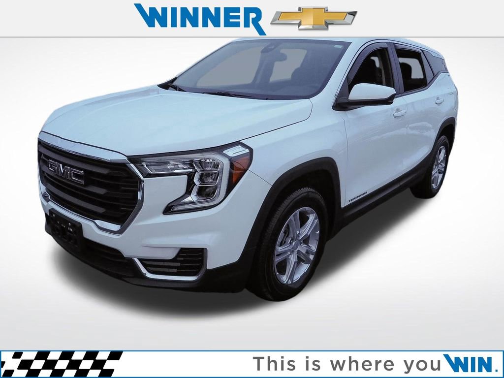 Used 2023 GMC Terrain SLE image 1