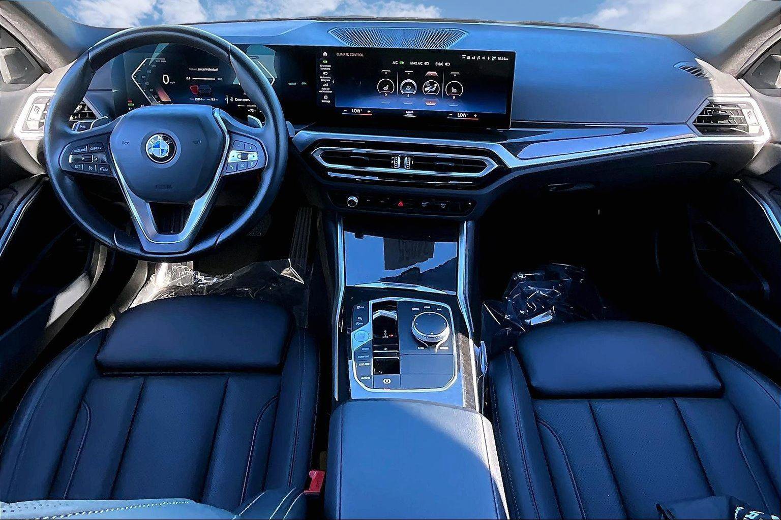 Used 2023 BMW 330i Sedan w/ Convenience Package image 15