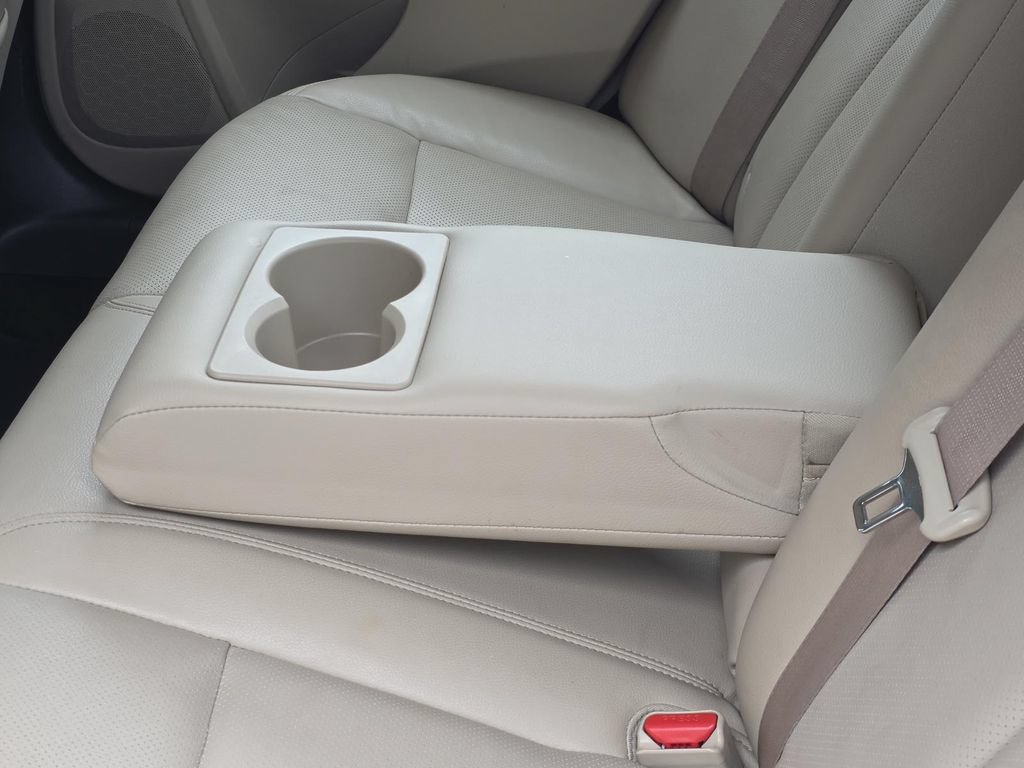 Used 2015 Nissan Altima 2.5 SL w/ Moonroof Package FWD image 10