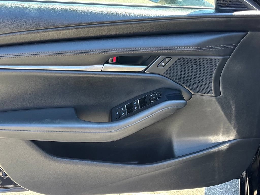 Used 2024 MAZDA MAZDA3 s FWD image 10