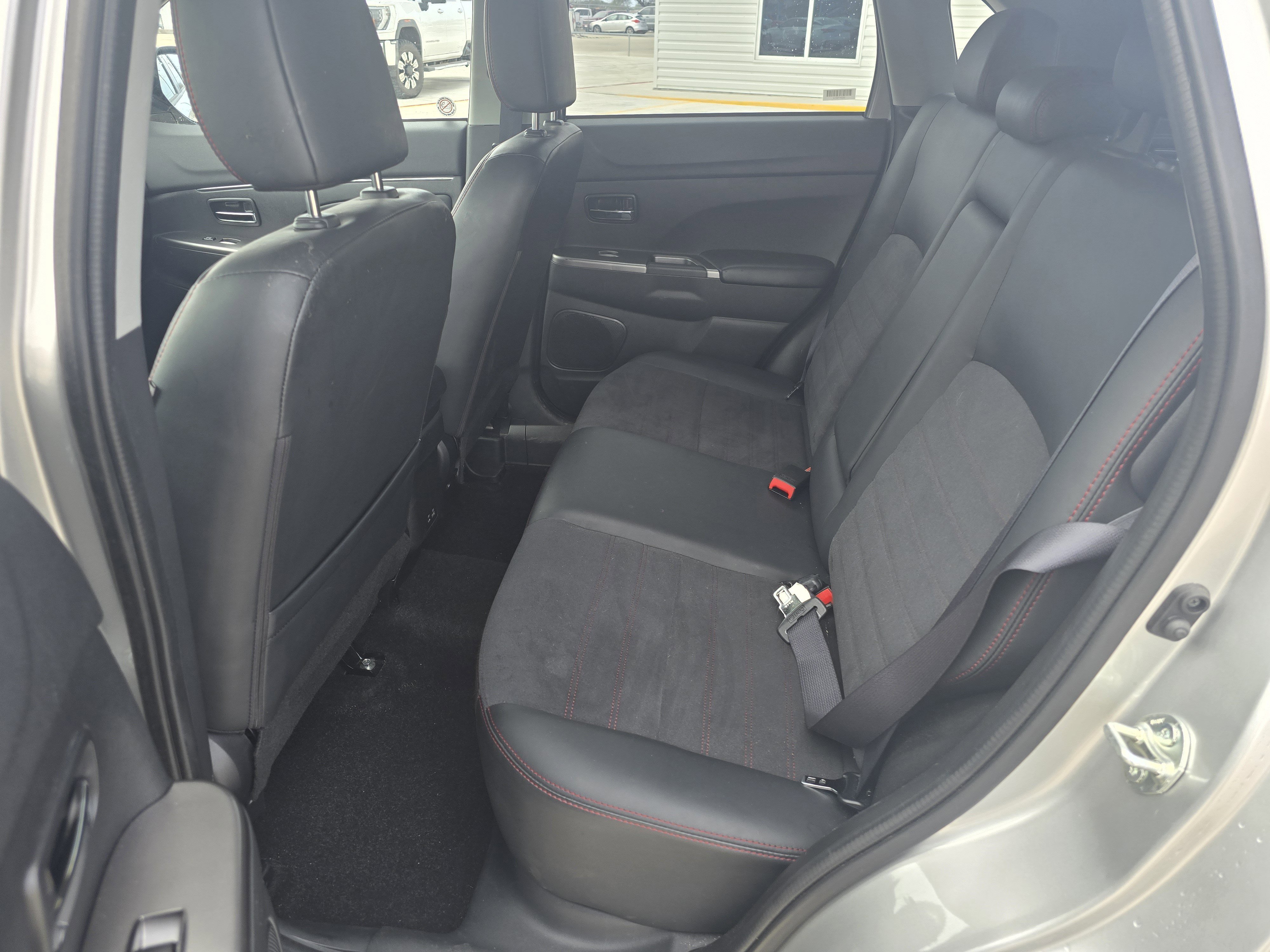 Used 2024 Mitsubishi Outlander Sport AWD image 10