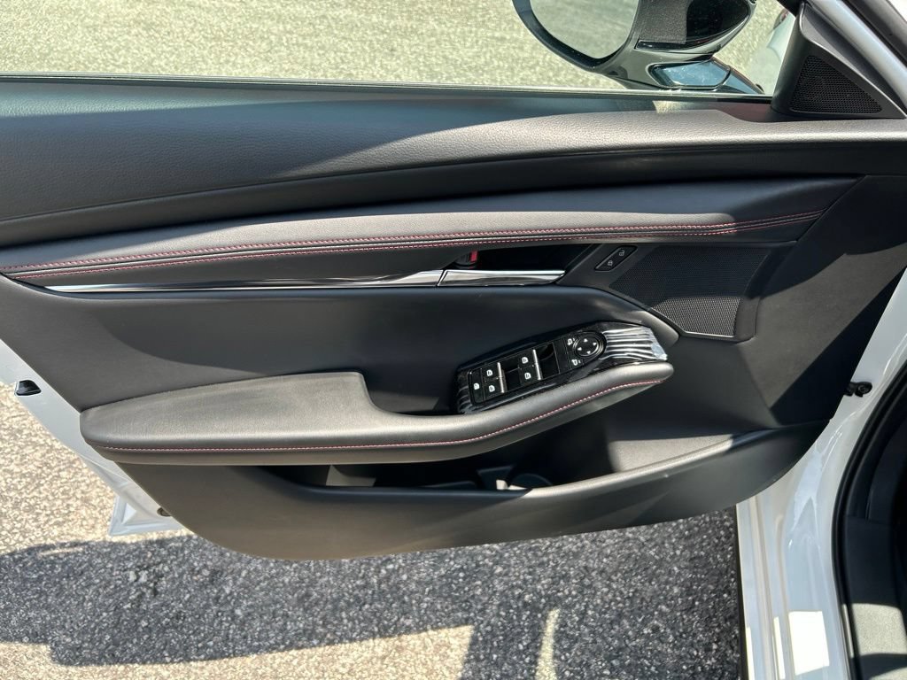 New 2026 MAZDA MAZDA3 Carbon AWD/4WD image 19