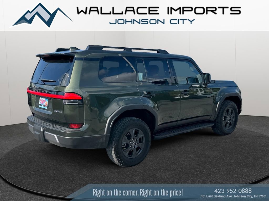 Used 2024 Lexus GX 550 AWD/4WD image 5