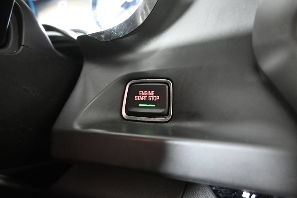 Used 2018 Chevrolet Camaro SS RWD image 32