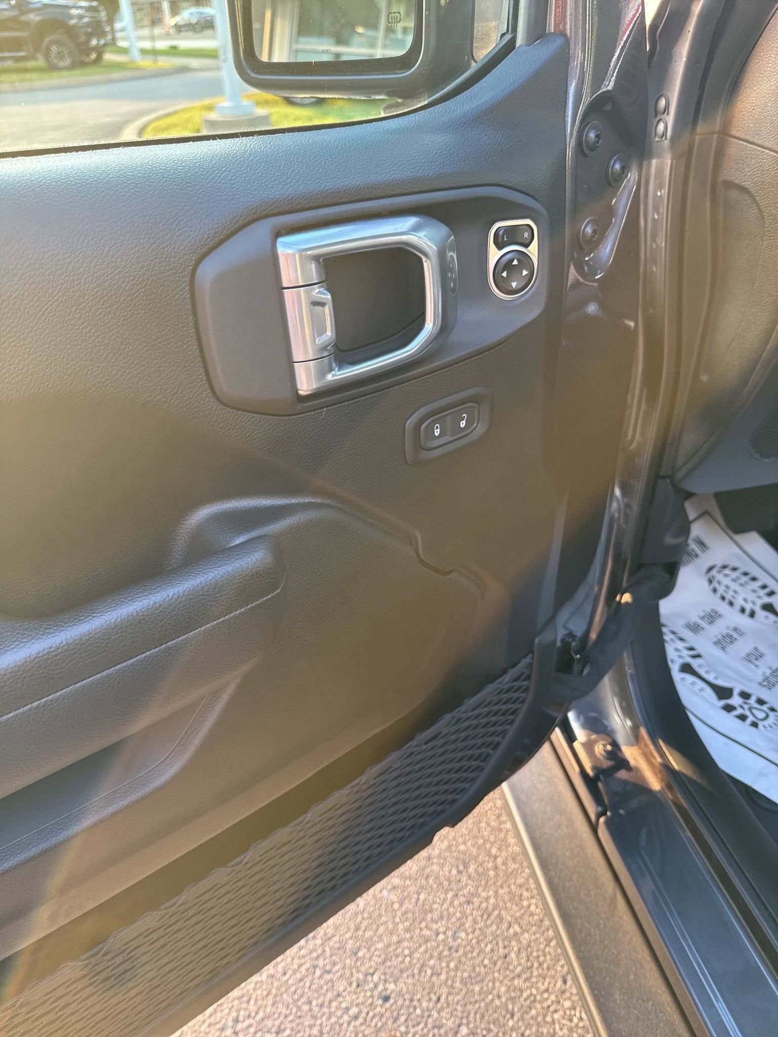 Used 2024 Jeep Wrangler Sport image 30