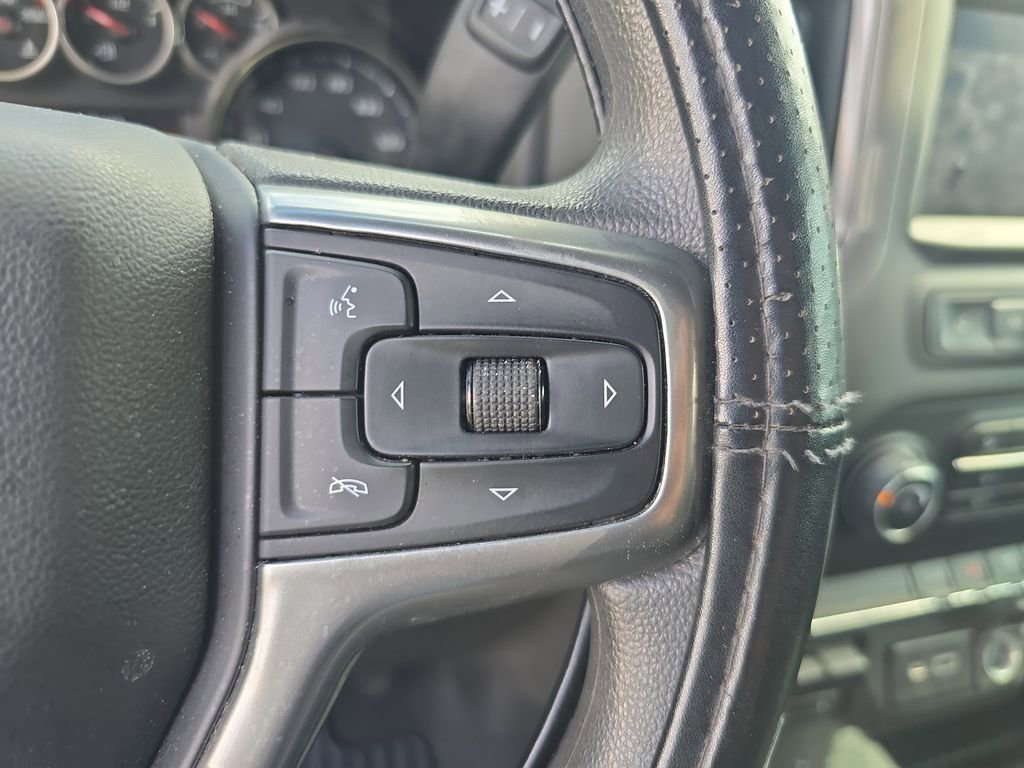 Used 2022 Chevrolet Silverado 2500 Custom w/ Custom Value Package image 21