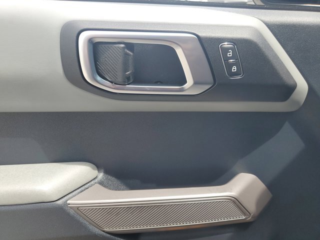 Certified 2023 Ford Bronco Badlands w/ Sasquatch Package image 25