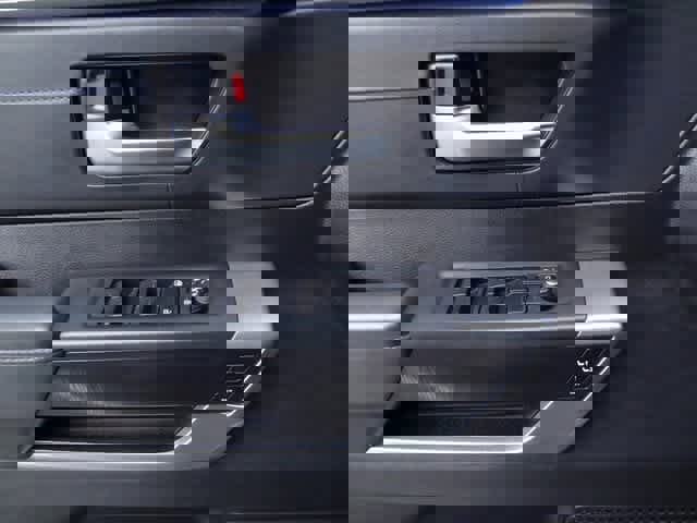 Used 2023 Toyota Tundra Platinum image 9