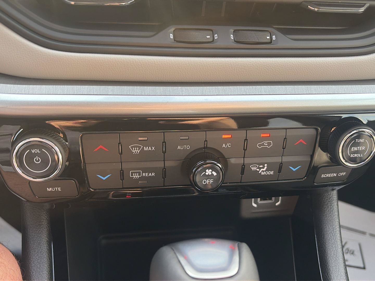 New 2026 Jeep Compass Limited AWD/4WD image 23