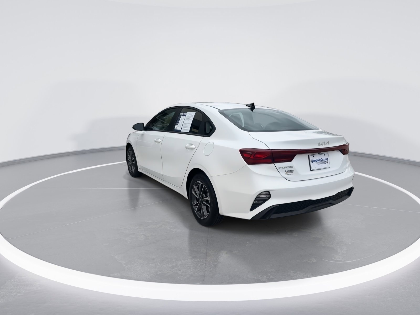 Used 2024 Kia Forte LXS image 7