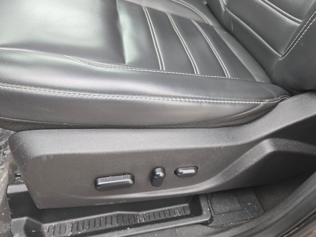 Used 2019 Ford Escape SEL image 23