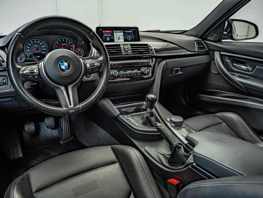 Used 2018 BMW M3 RWD image 39