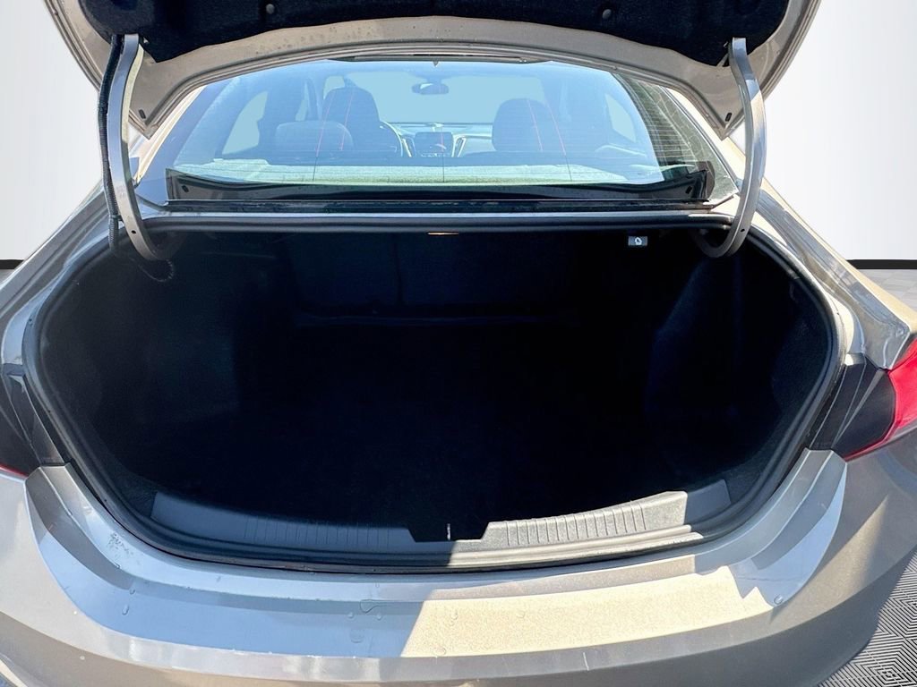 Used 2022 Chevrolet Malibu LT FWD image 25