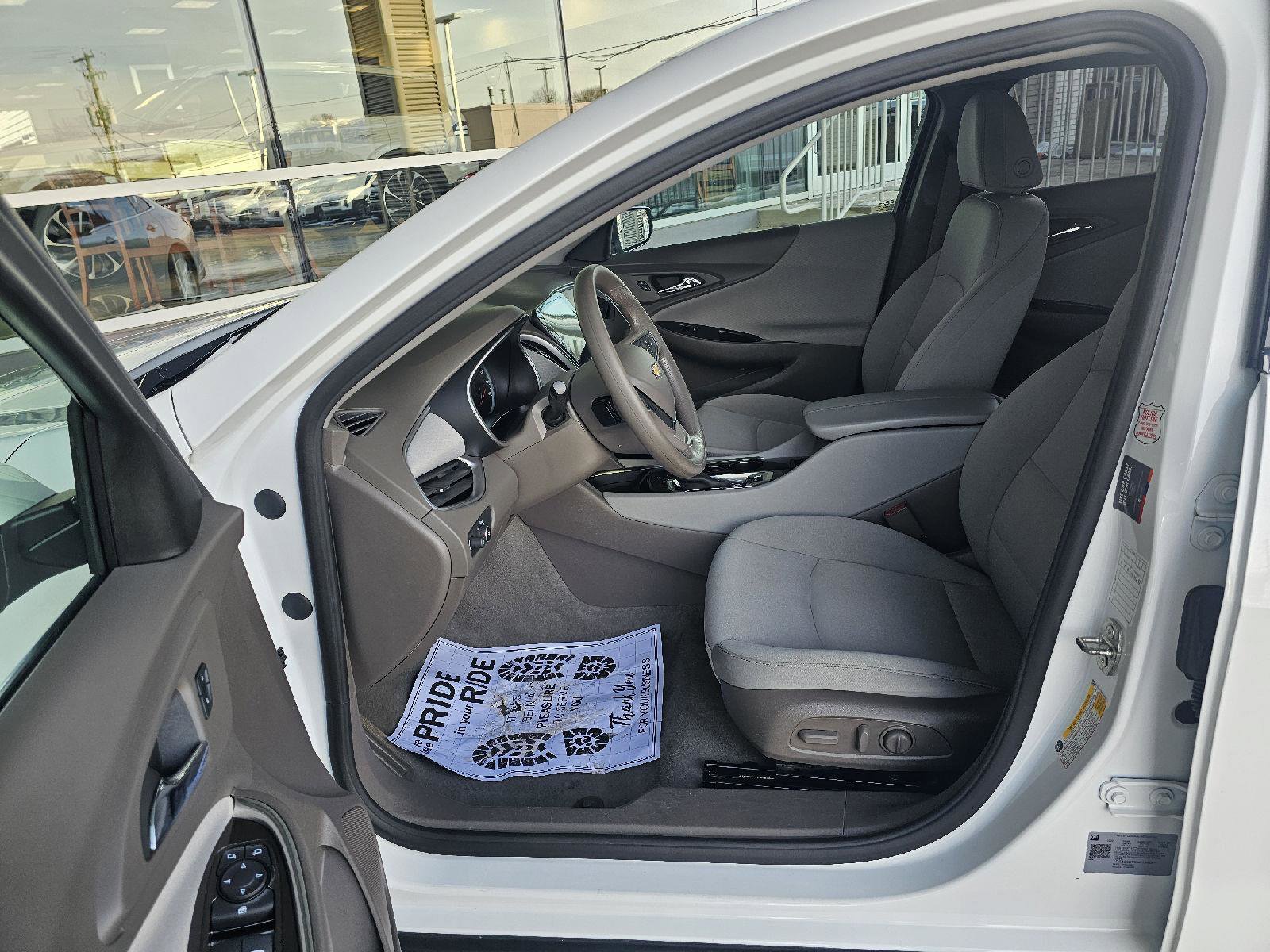 Used 2022 Chevrolet Malibu LT image 19