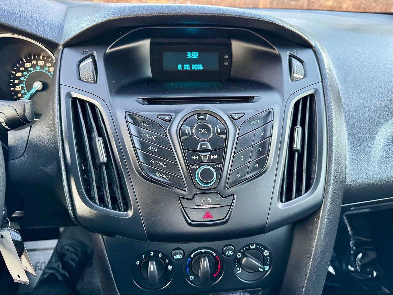 Used 2012 Ford Focus S image 16