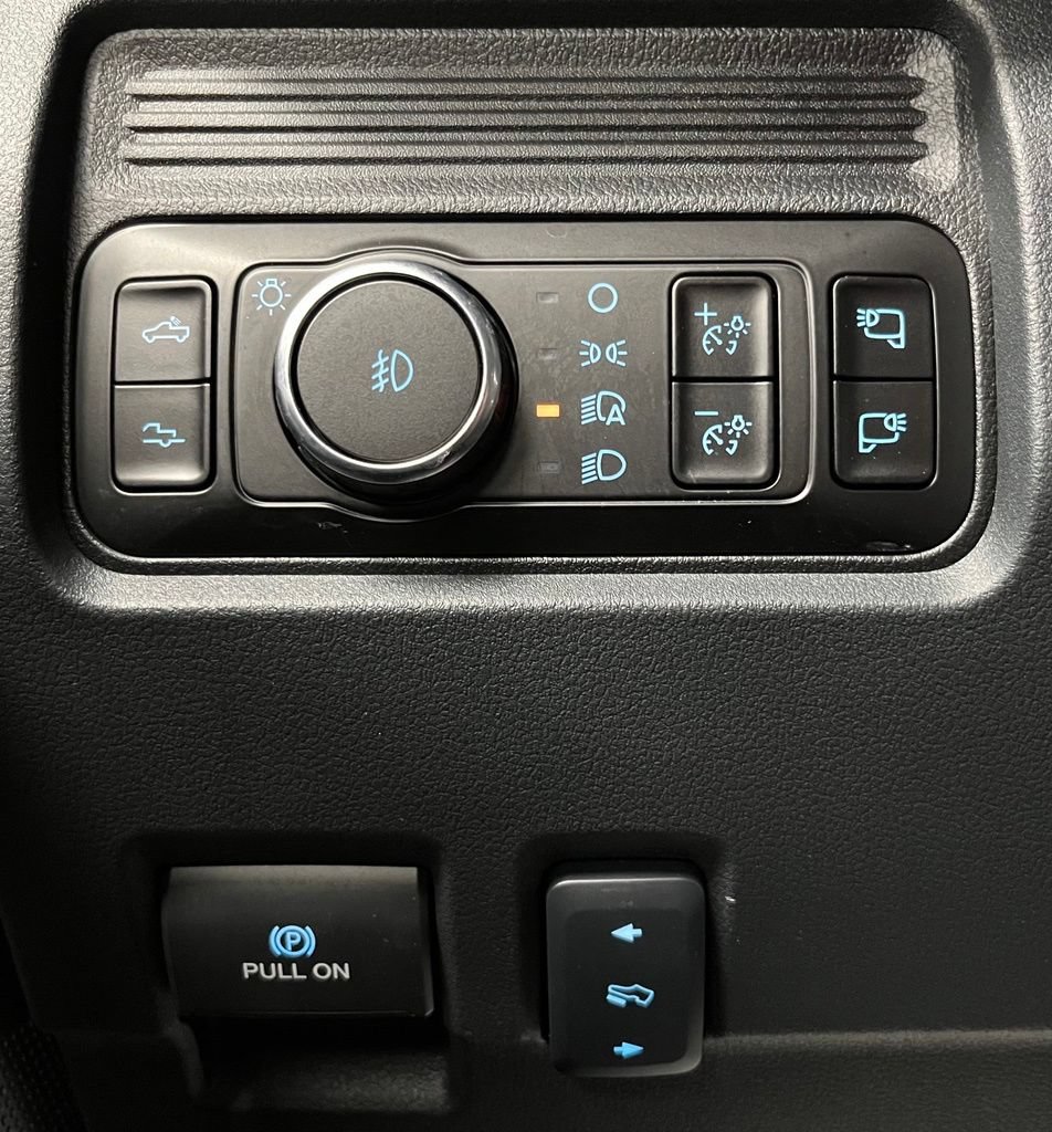 Used 2026 Ford F450 Platinum AWD/4WD image 33