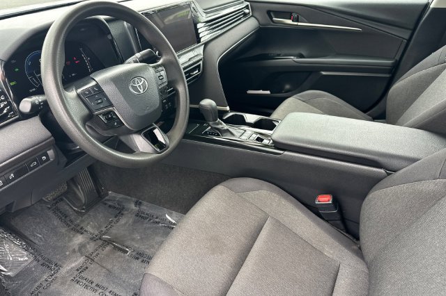 Certified 2025 Toyota Camry LE FWD image 12
