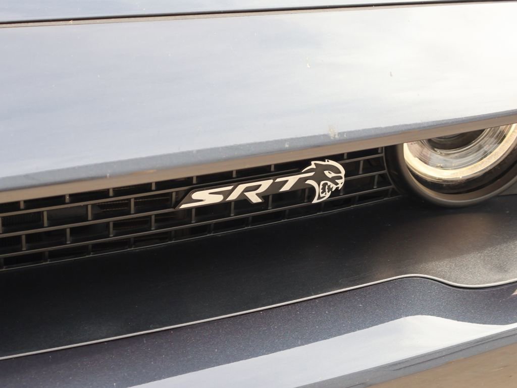 Used 2016 Dodge Challenger SRT Hellcat RWD image 2