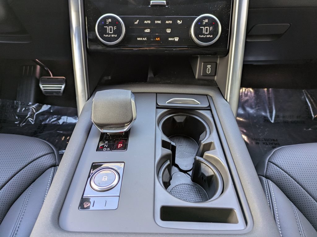 New 2026 Land Rover Discovery Limited Edition AWD/4WD image 20