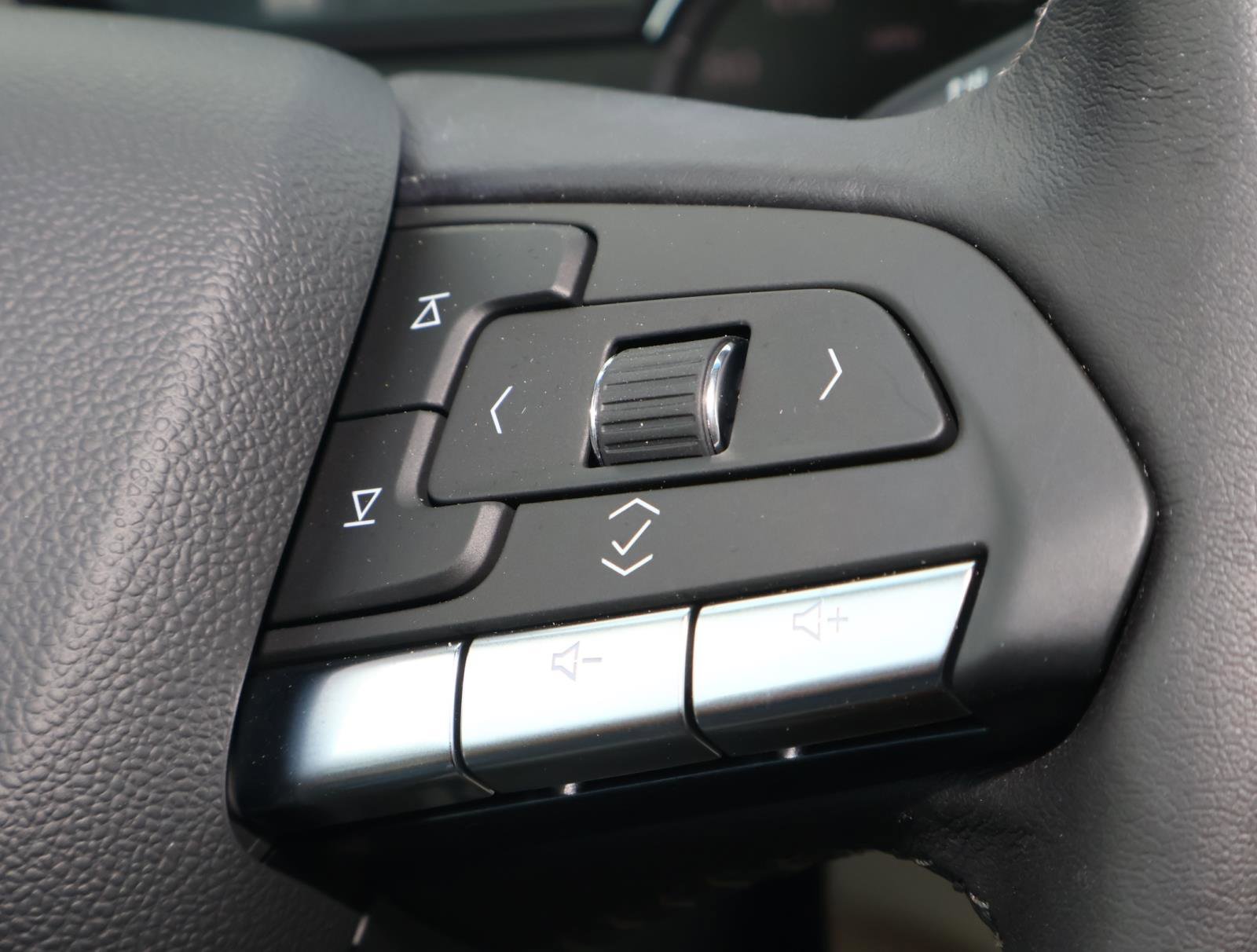 Used 2026 Cadillac CT4 Luxury image 28